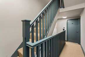 Stunning Very Large Studio in Coventry