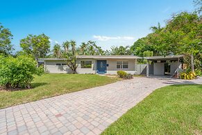 Will's Off Wilton Drive Pool Villa by Opus