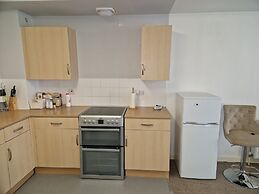 Remarkable 1-bed Apartment in Northampton Town cen