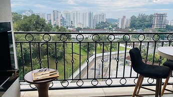 Duplex de Luxo na via Gastrômica Localiz