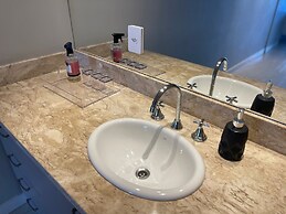 Duplex de Luxo na via Gastrômica Localiz