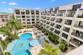 Palm Aruba Condos