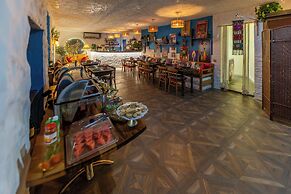 Hillside City Center Hotel