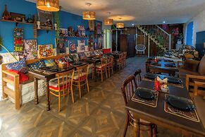 Hillside City Center Hotel