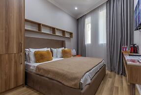 Hillside City Center Hotel