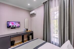 Hillside City Center Hotel