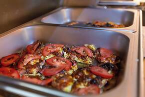 Hillside City Center Hotel