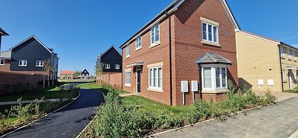 Brand new Entire 4-bed House in Peterborough