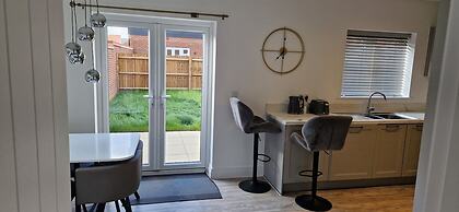 Brand new Entire 4-bed House in Peterborough