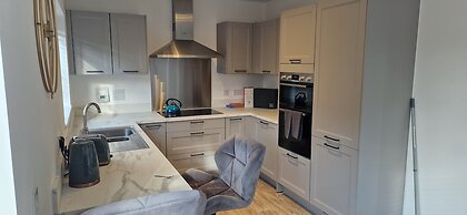 Brand new Entire 4-bed House in Peterborough