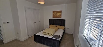 Brand new Entire 4-bed House in Peterborough