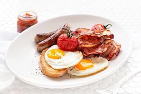 KRAVIT Premier Suites