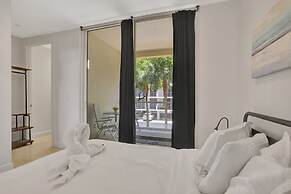 Deerfield Condo Suites by Opus