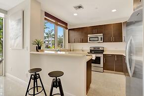 Deerfield Condo Suites by Opus