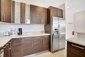 Deerfield Condo Suites by Opus