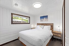 The Lazy Duck Inn