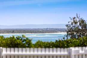 Reflections Norah Head Lighthouse Cottages