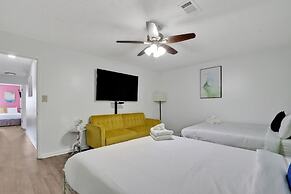 WR Robins Retreat 11bds Hot tub