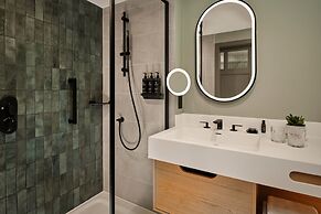 The Reach at Piccadilly, Manchester, a Tribute Portfolio Hotel