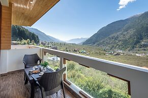 DLS Serenity Resort And Spa