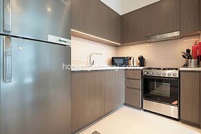 HomesGetaway - 1BR in ACT One Downtown