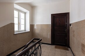 Old Town Apartment Piwna by Renters