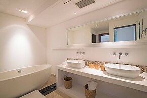 5 Bedroom Luxury Villa at Belle Riviere Residence