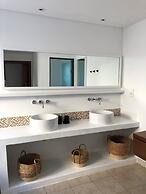 5 Bedroom Luxury Villa at Belle Riviere Residence