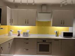 Charming Woodland Lodge 2 Person 1 Bedroom