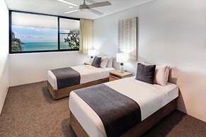 Waves 2 - Ocean views with buggy