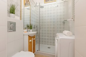 Unique Studio With Mezzanine by Renters