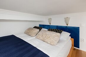 Unique Studio With Mezzanine by Renters