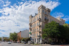 Unique Studio With Mezzanine by Renters