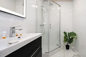 Studio on Dluga Street by Renters