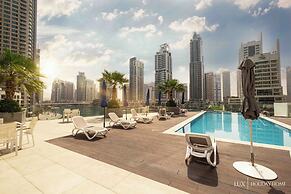 LUX Contemporary Suite in Dubai Marina 2