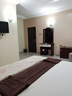 Gyeuti Citi Hotel and Suites