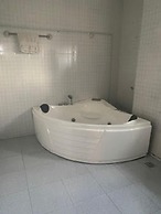 Gyeuti Citi Hotel and Suites