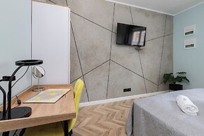 Old Town Apartment Garncarska by Renters