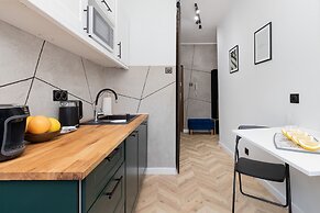 Old Town Apartment Garncarska by Renters