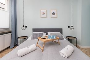 Old Town Apartment Garncarska by Renters