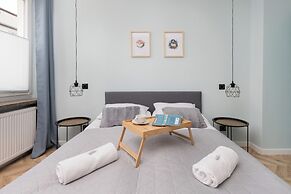 Old Town Apartment Garncarska by Renters