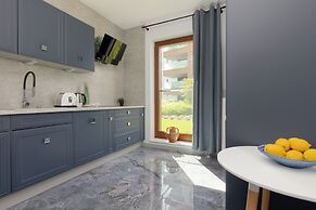 Okrzei Apartment Warsaw Praga by Renters