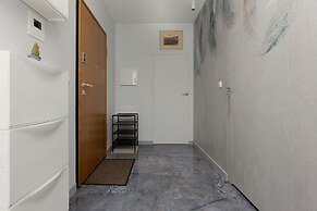 Okrzei Apartment Warsaw Praga by Renters