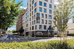 Okrzei Apartment Warsaw Praga by Renters