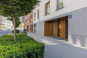Okrzei Apartment Warsaw Praga by Renters