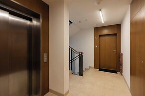 Okrzei Apartment Warsaw Praga by Renters