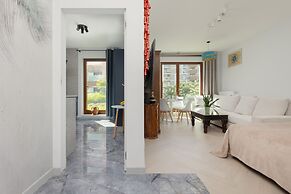 Okrzei Apartment Warsaw Praga by Renters
