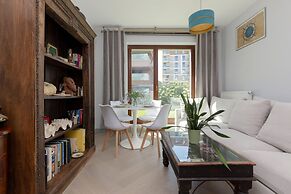 Okrzei Apartment Warsaw Praga by Renters