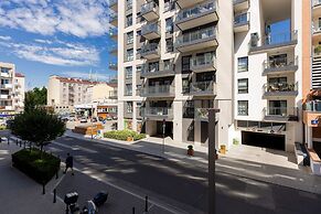 Okrzei Apartment Warsaw Praga by Renters