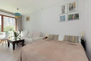 Okrzei Apartment Warsaw Praga by Renters
